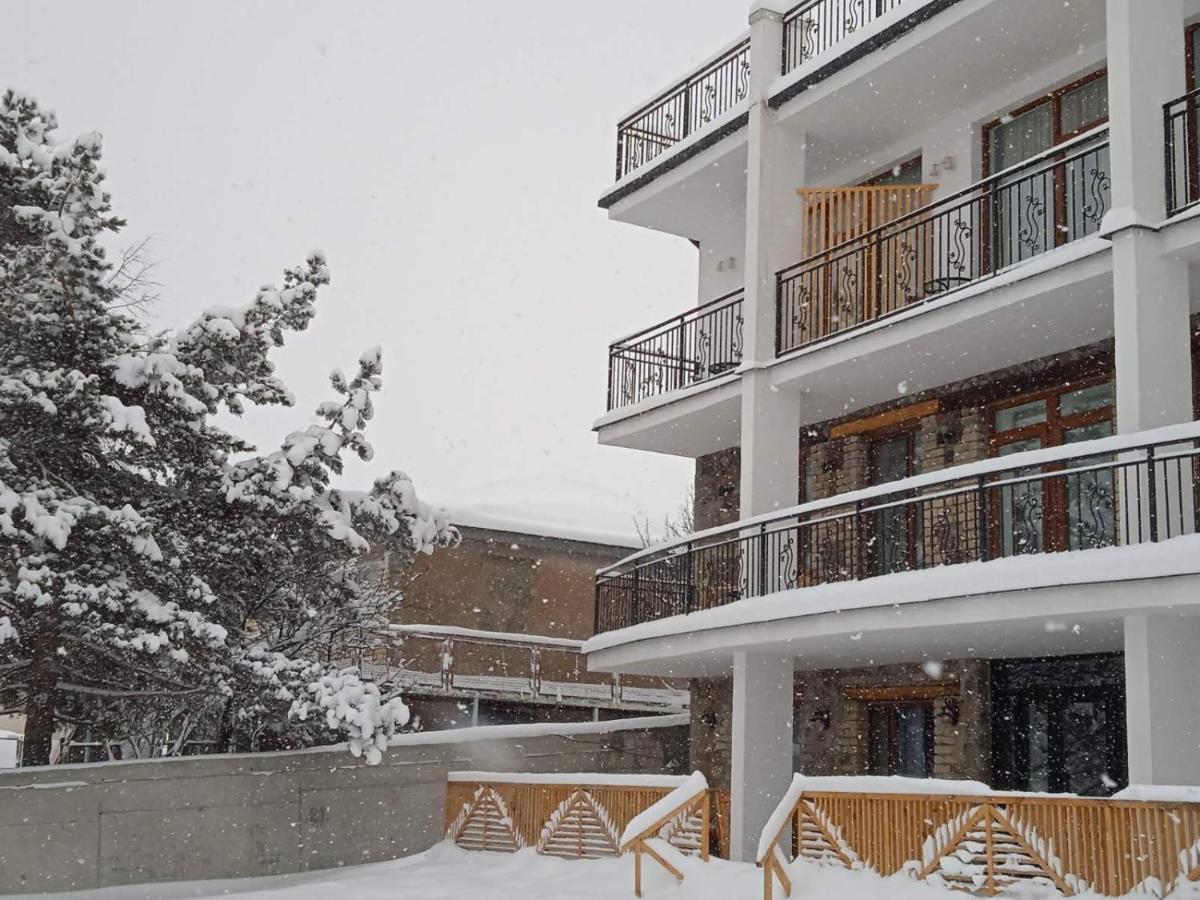 Mood Hotel Kazbegi Dış mekan fotoğraf