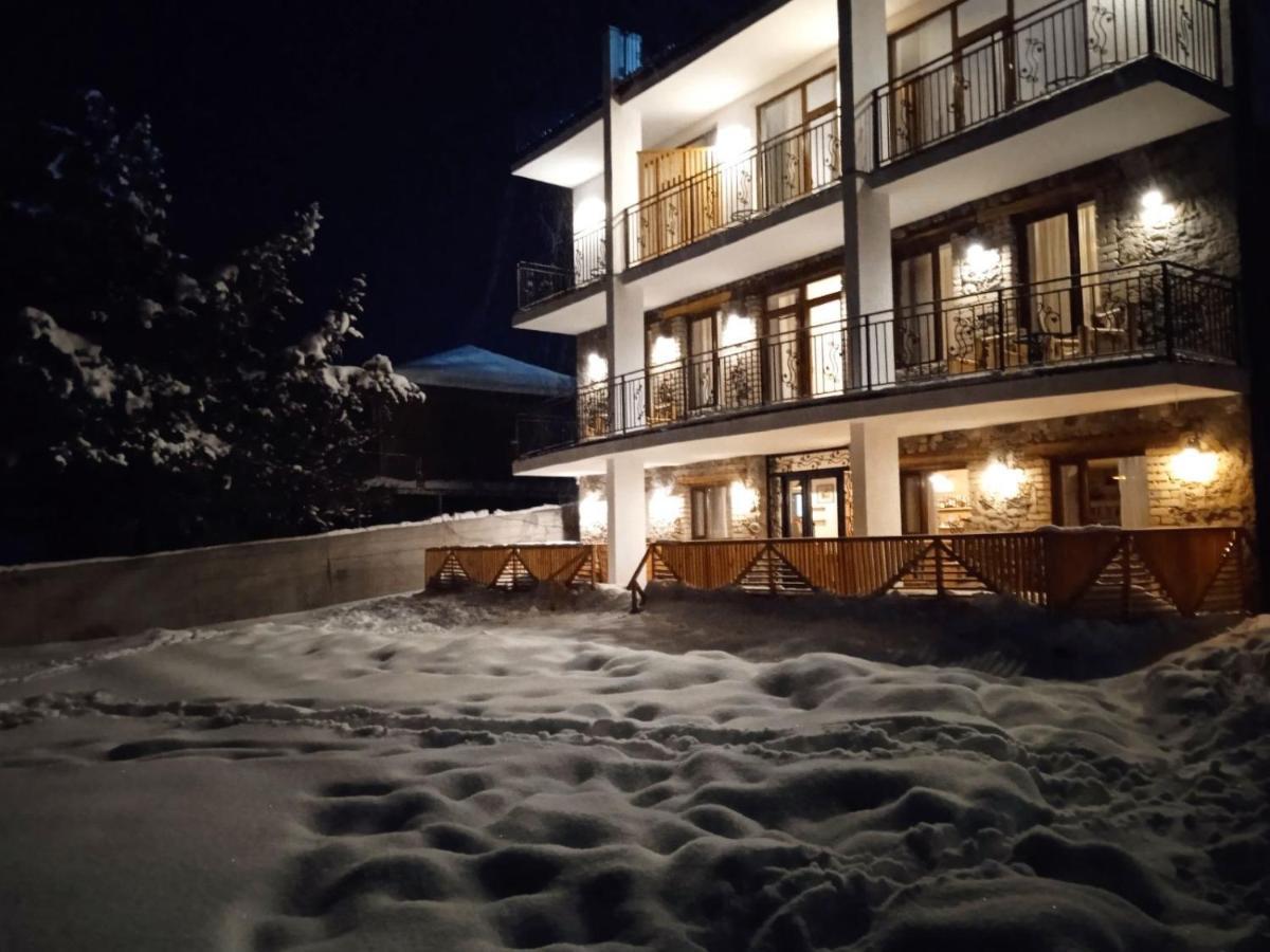Mood Hotel Kazbegi Dış mekan fotoğraf