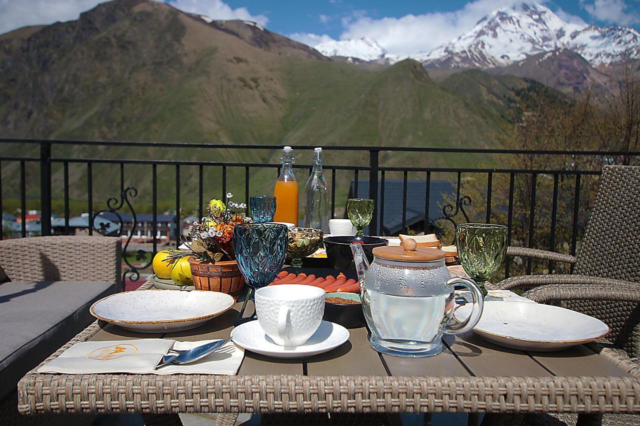 Mood Hotel Kazbegi Dış mekan fotoğraf