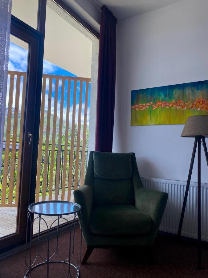 Mood Hotel Kazbegi Dış mekan fotoğraf