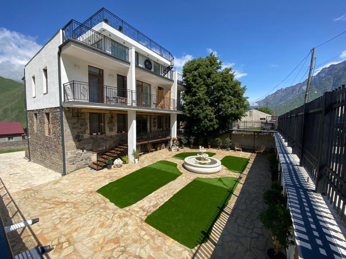 Mood Hotel Kazbegi Dış mekan fotoğraf