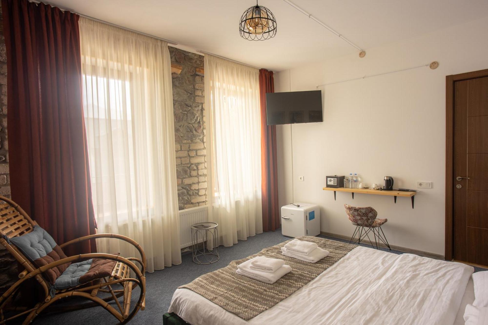 Mood Hotel Kazbegi Dış mekan fotoğraf